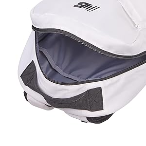 Amazon.co.jp: [ニューバランス] リュック Essentialsバッグ